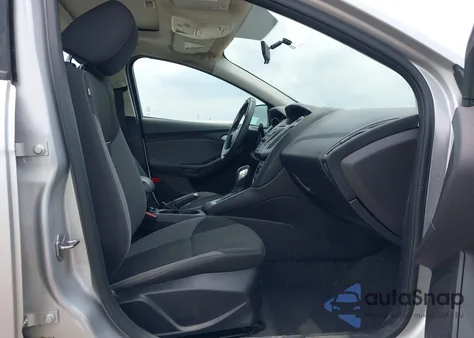 2014 Ford Focus Se z USA, uszkodzony, nr VIN 1FADP3F29EL450099